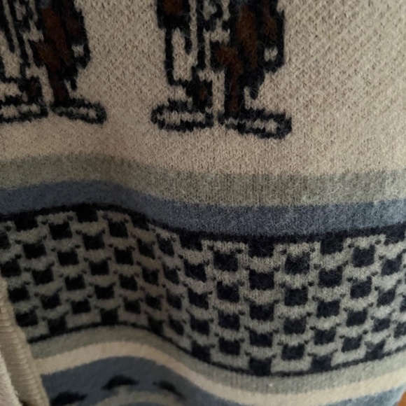 Tuzki Knit Vests (Size S) - Picture 5 of 7